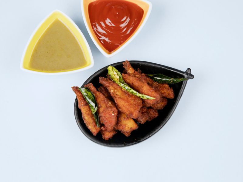 Buffalo Wings starter at Dewey's pizza Columbus OH
